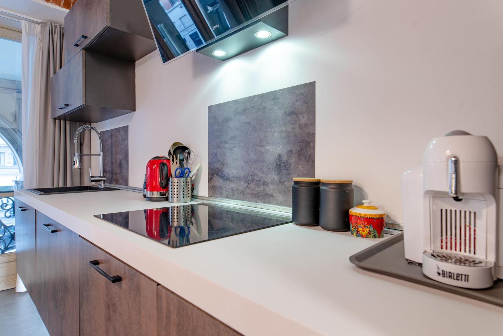 טורינו Suite & Queen Apartments מראה חיצוני תמונה