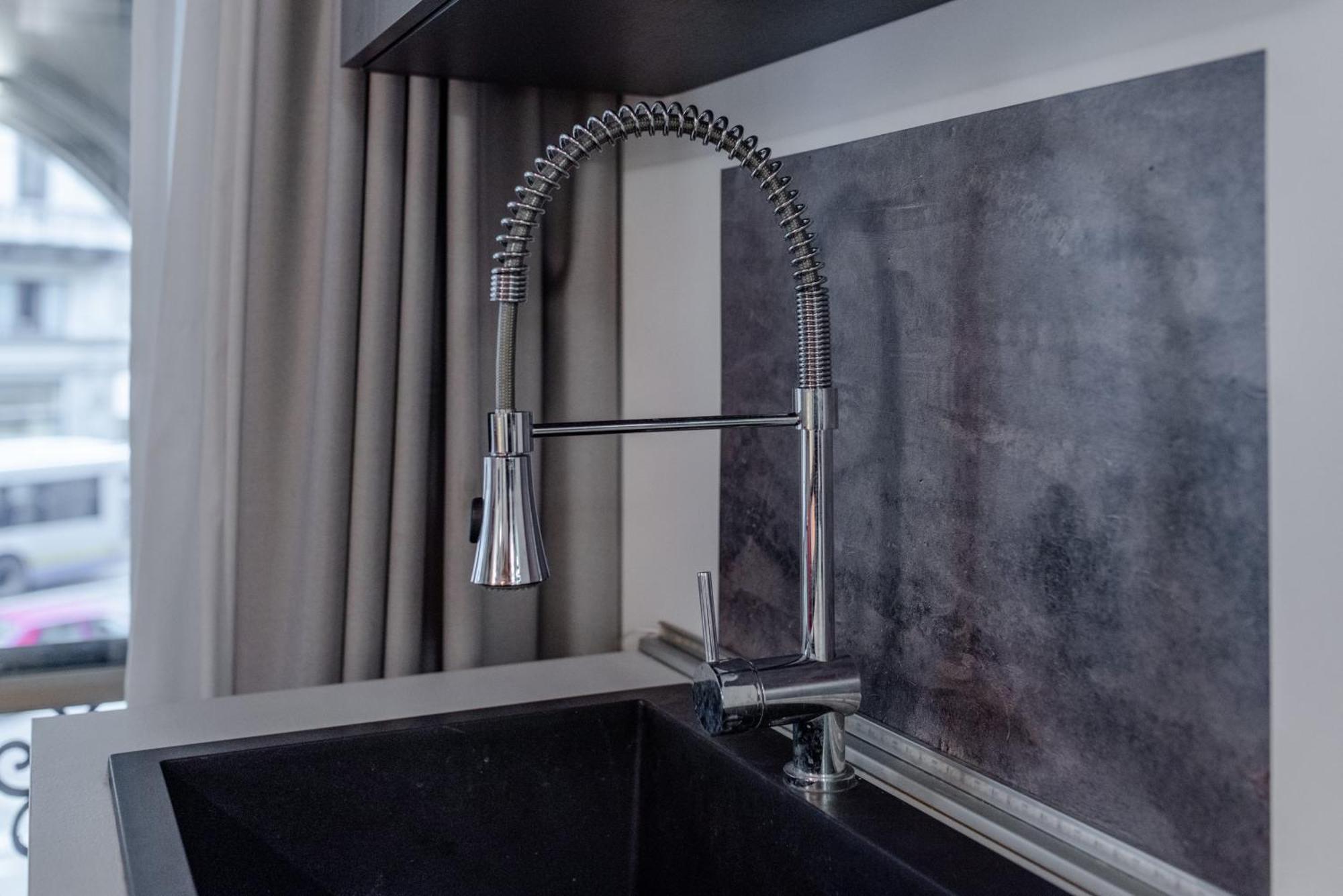 טורינו Suite & Queen Apartments מראה חיצוני תמונה