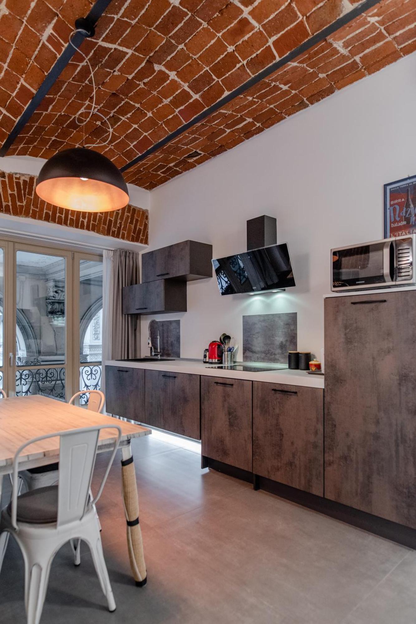 טורינו Suite & Queen Apartments מראה חיצוני תמונה