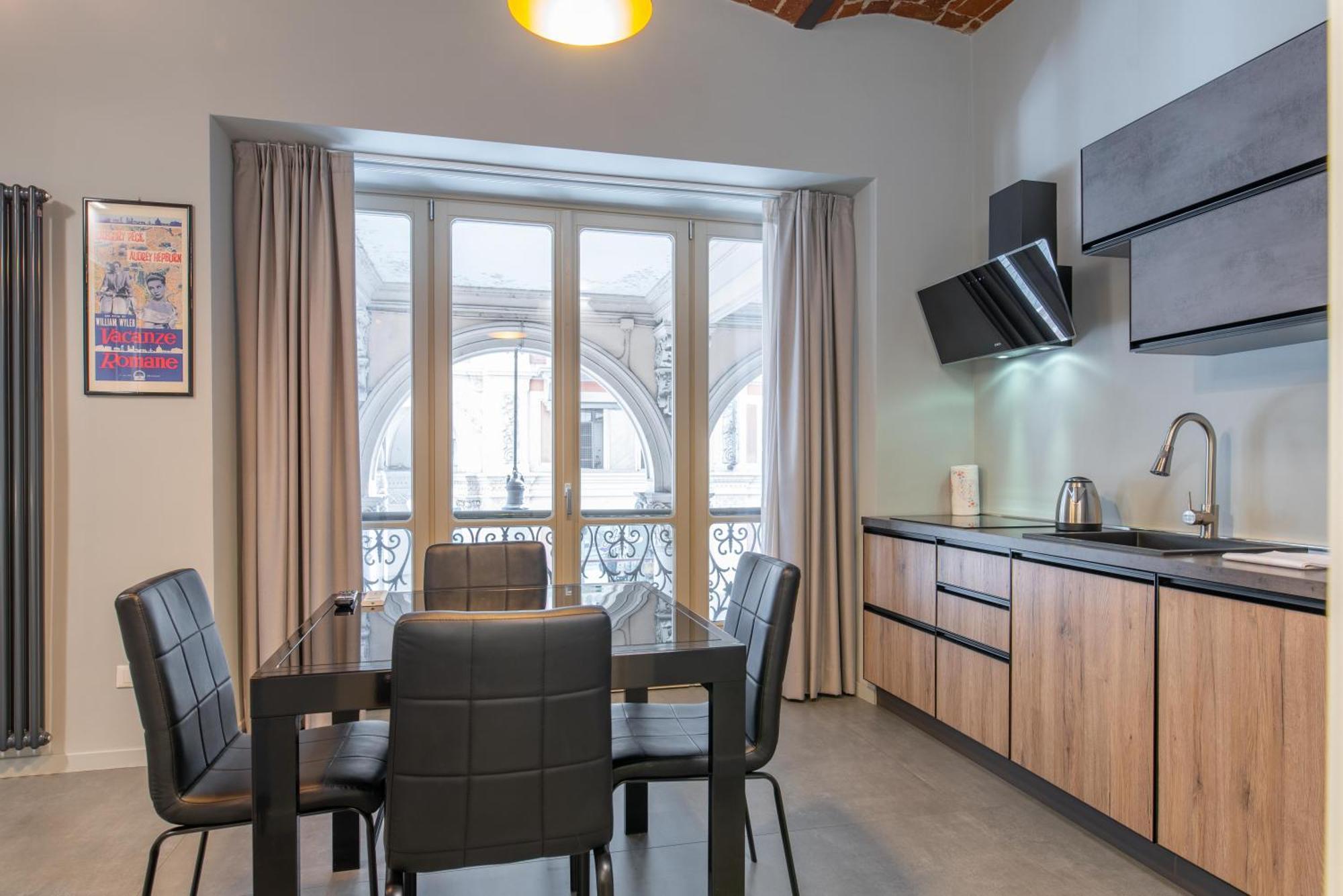 טורינו Suite & Queen Apartments מראה חיצוני תמונה