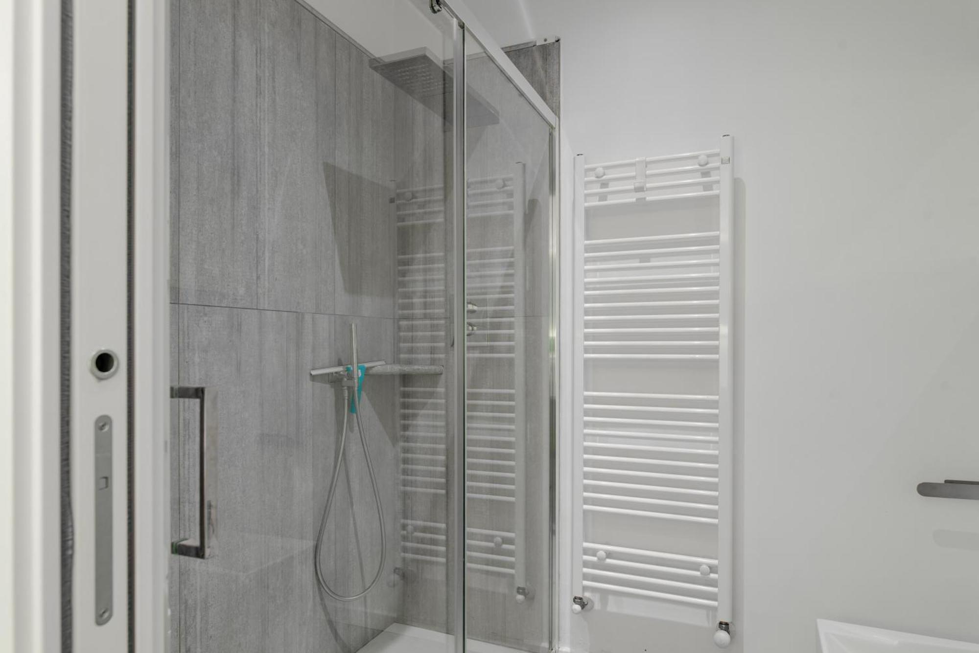 טורינו Suite & Queen Apartments מראה חיצוני תמונה